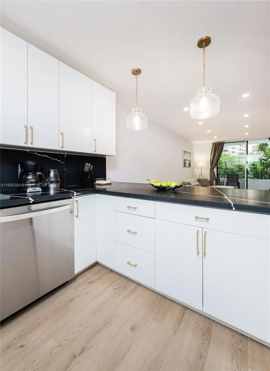 600 Three Islands Blvd, #214
