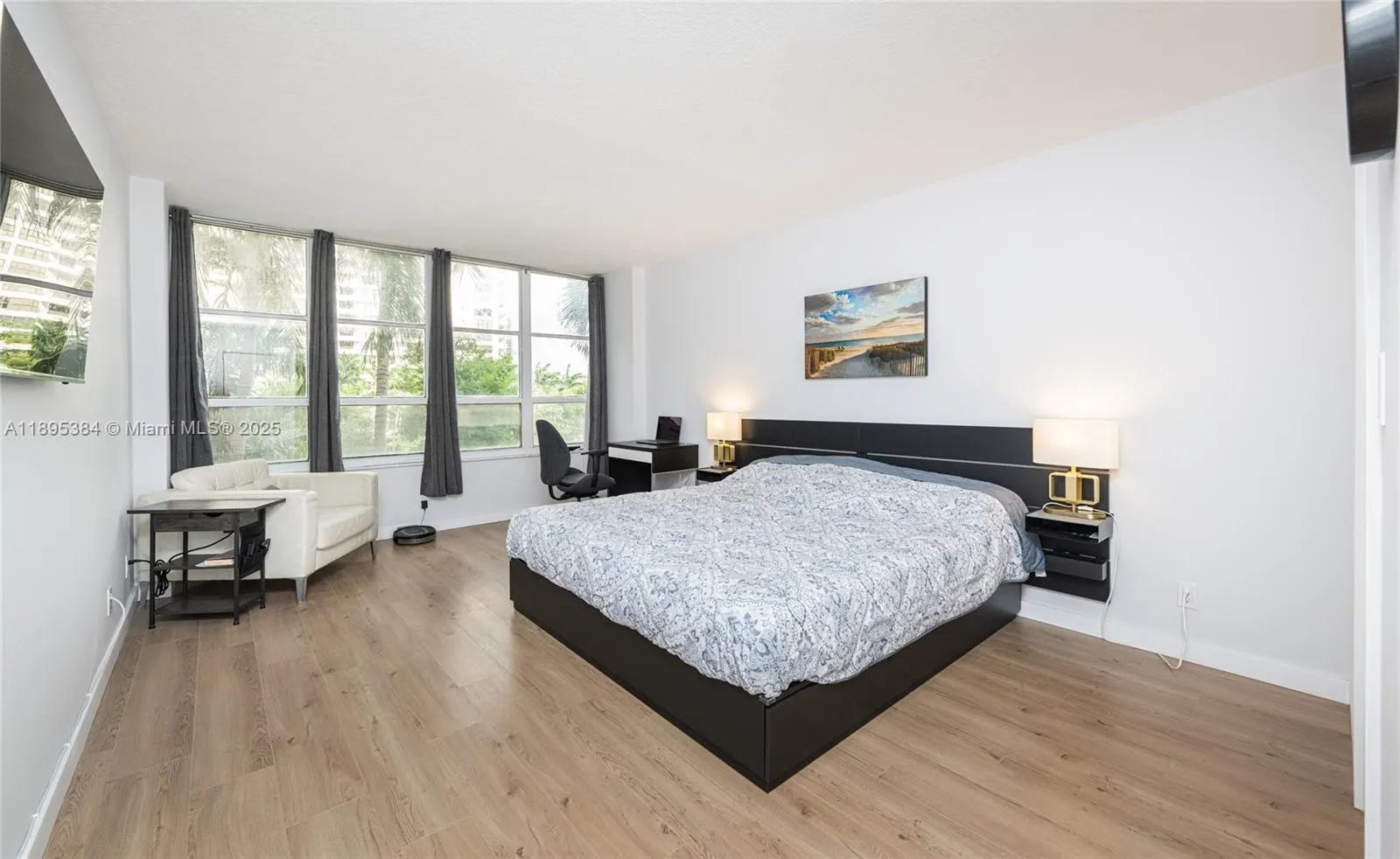 600 Three Islands Blvd, #214