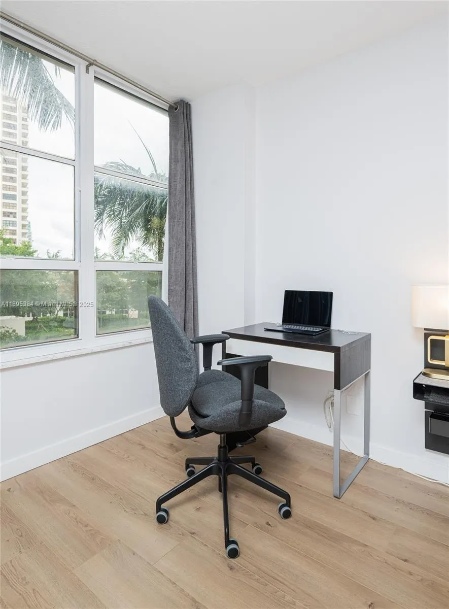 600 Three Islands Blvd, #214