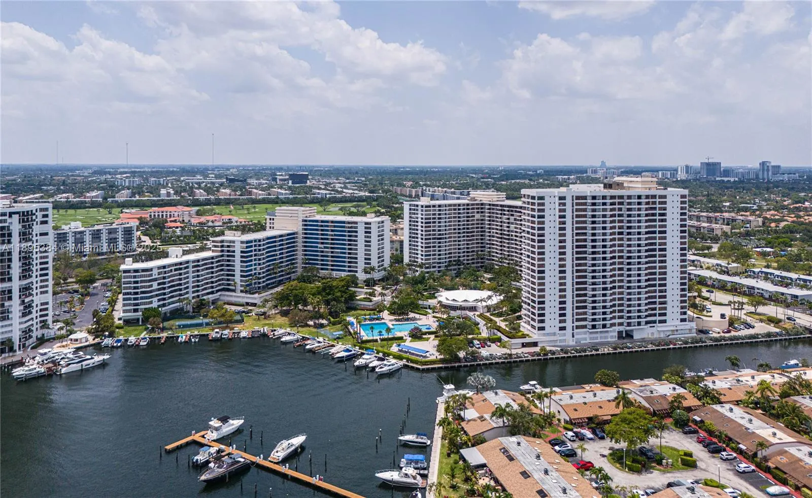 600 Three Islands Blvd, #214