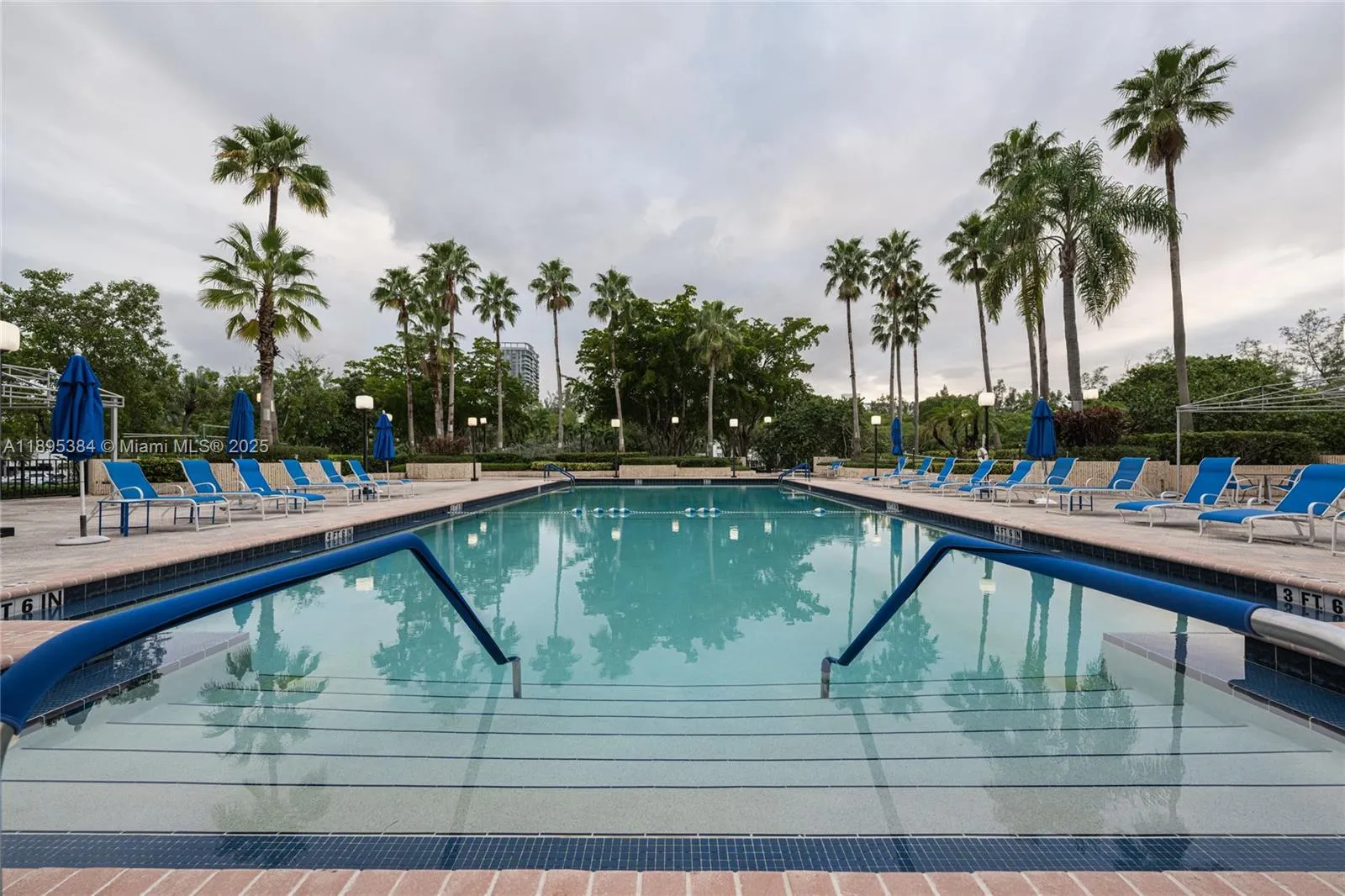 600 Three Islands Blvd, #214
