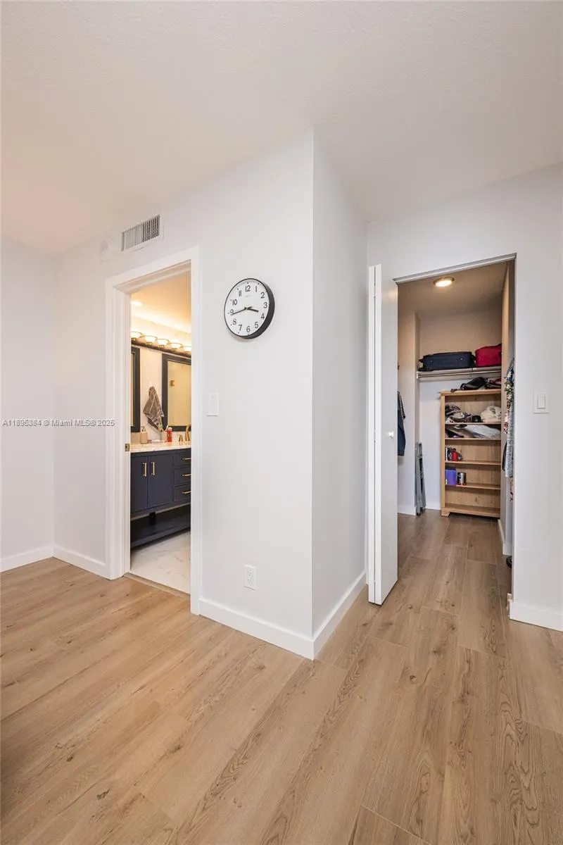 600 Three Islands Blvd, #214