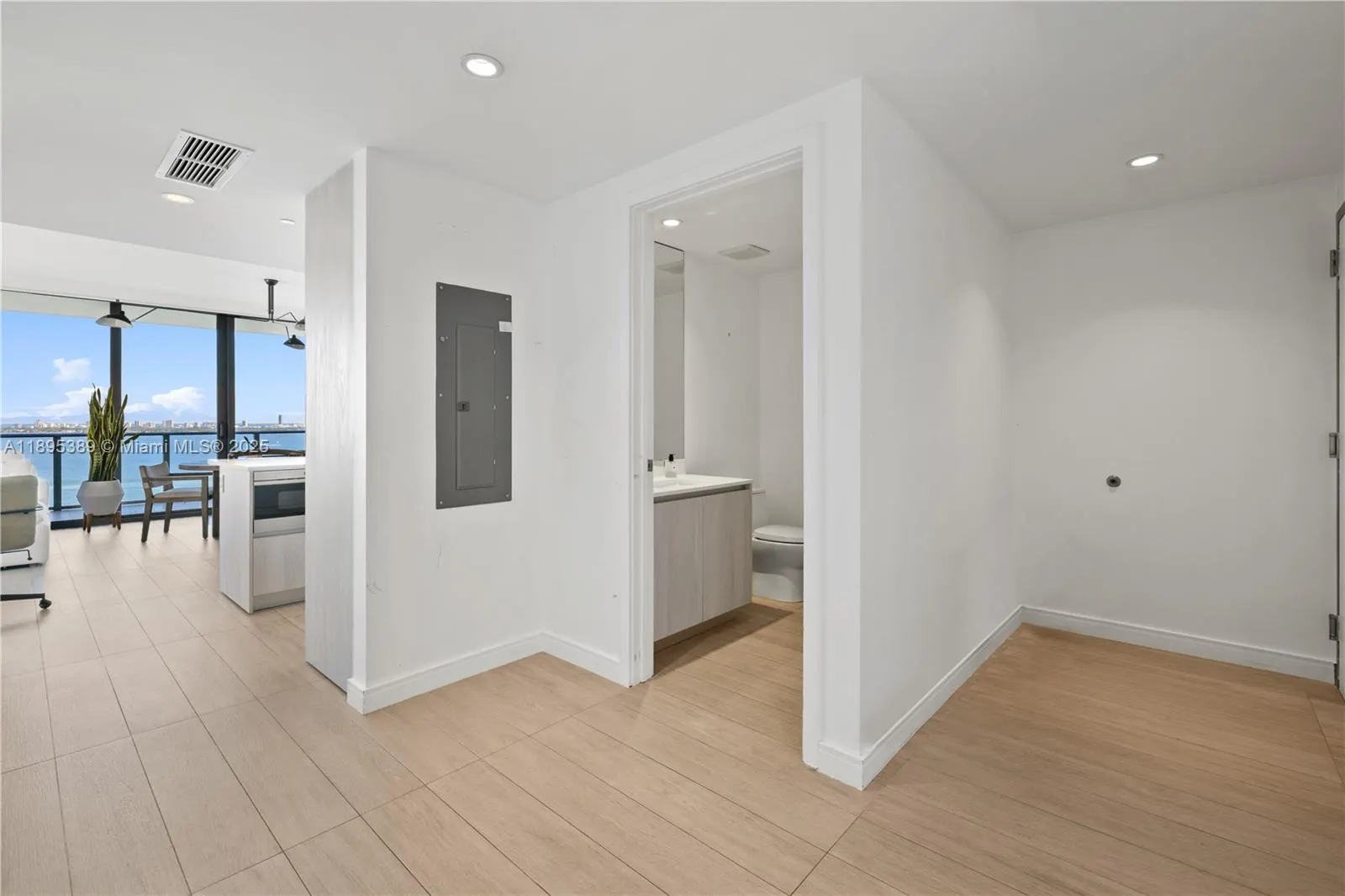 3131 NE 7th Ave, #2206