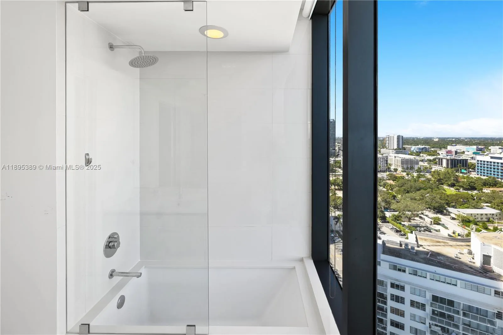 3131 NE 7th Ave, #2206