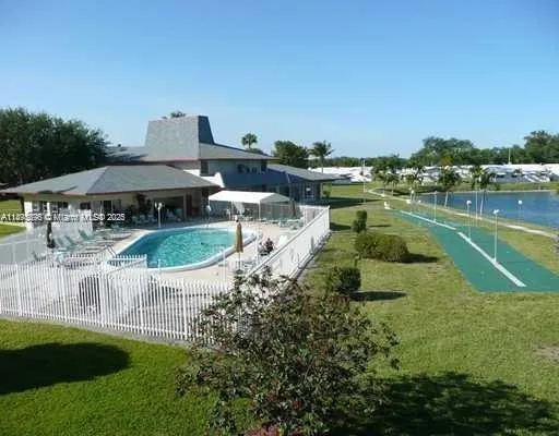 2200 Park Ln, #209