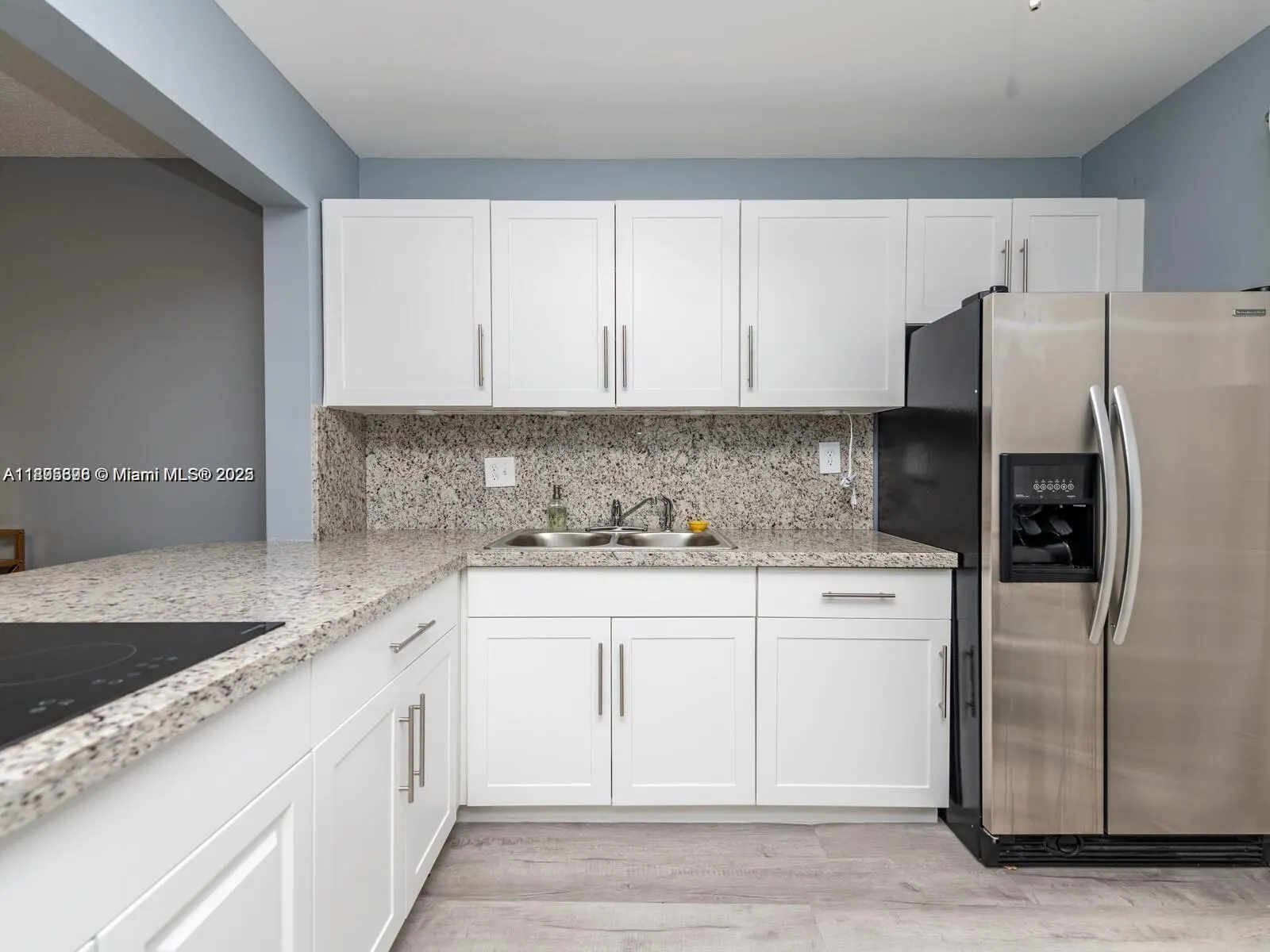 2200 Park Ln, #209