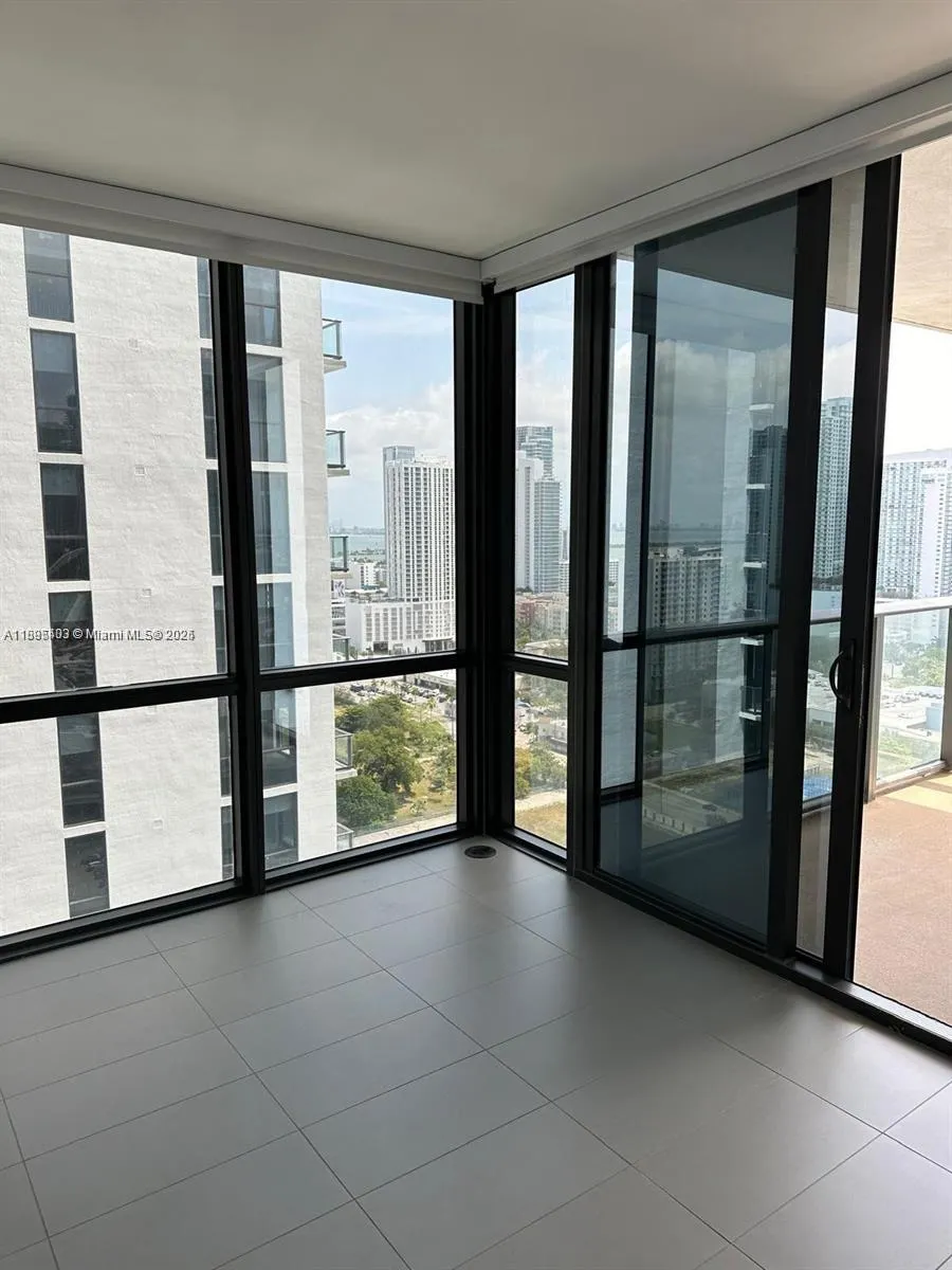 1600 NE 1st Ave, #1220