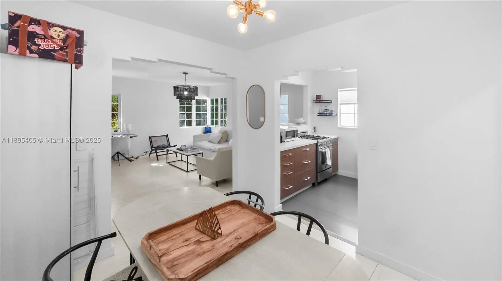 645 Michigan Ave, #A