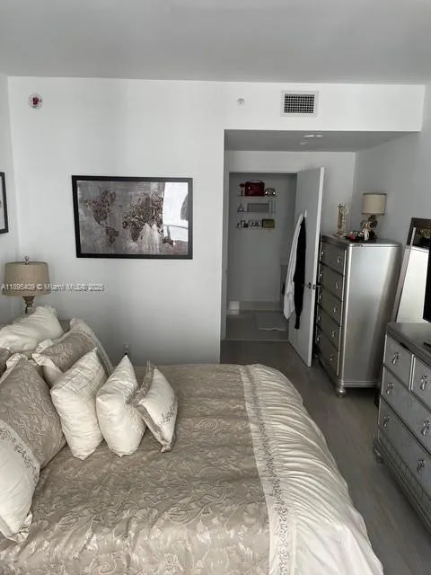 55 SW 9th St, #3209