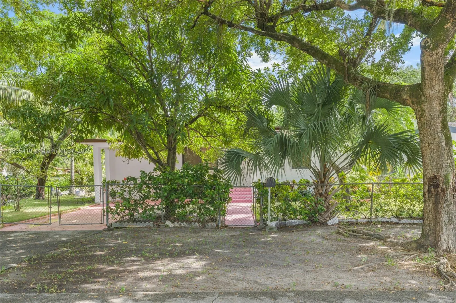 12037 NW 8th Ave