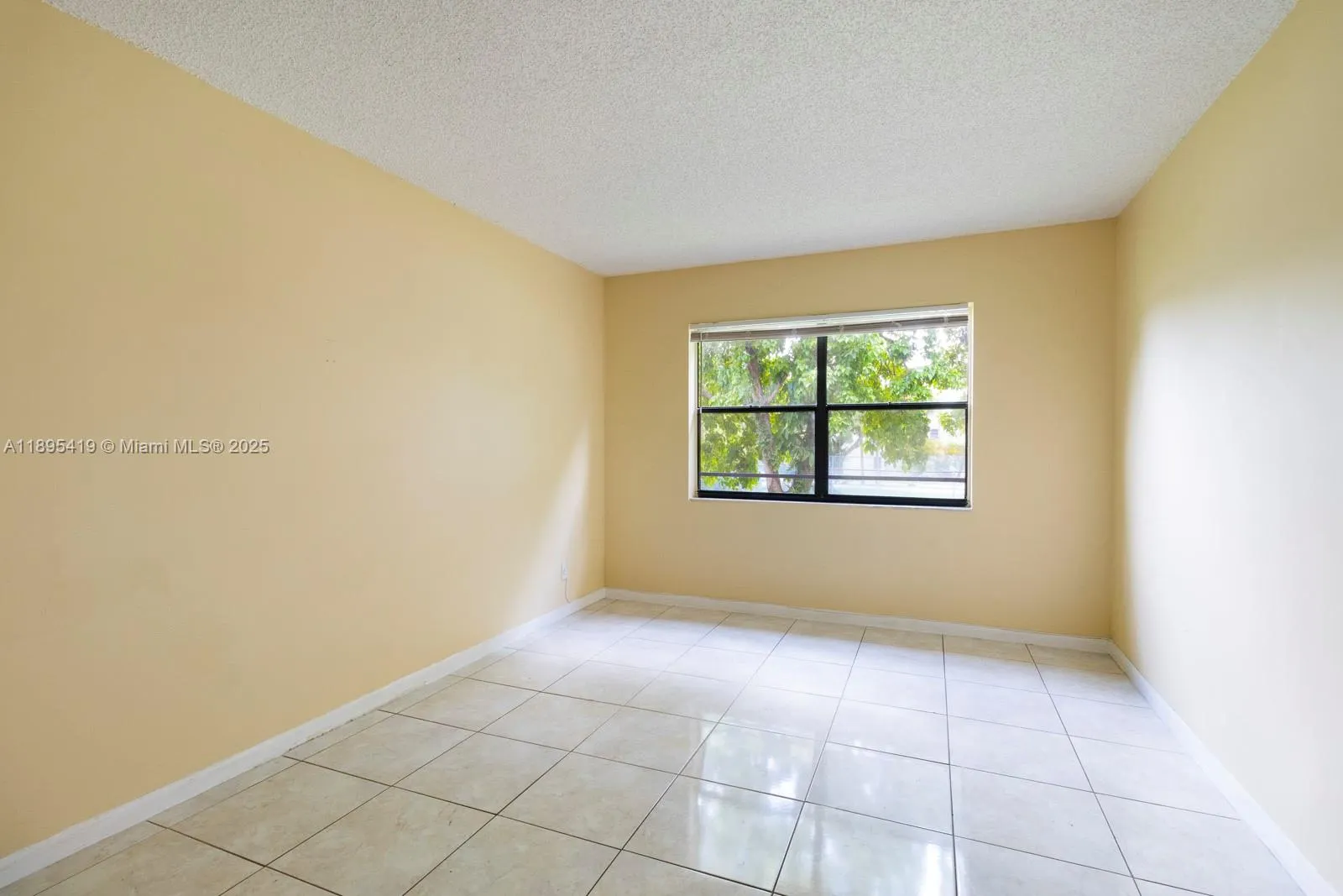 9044 NW 28th Dr, #3-304