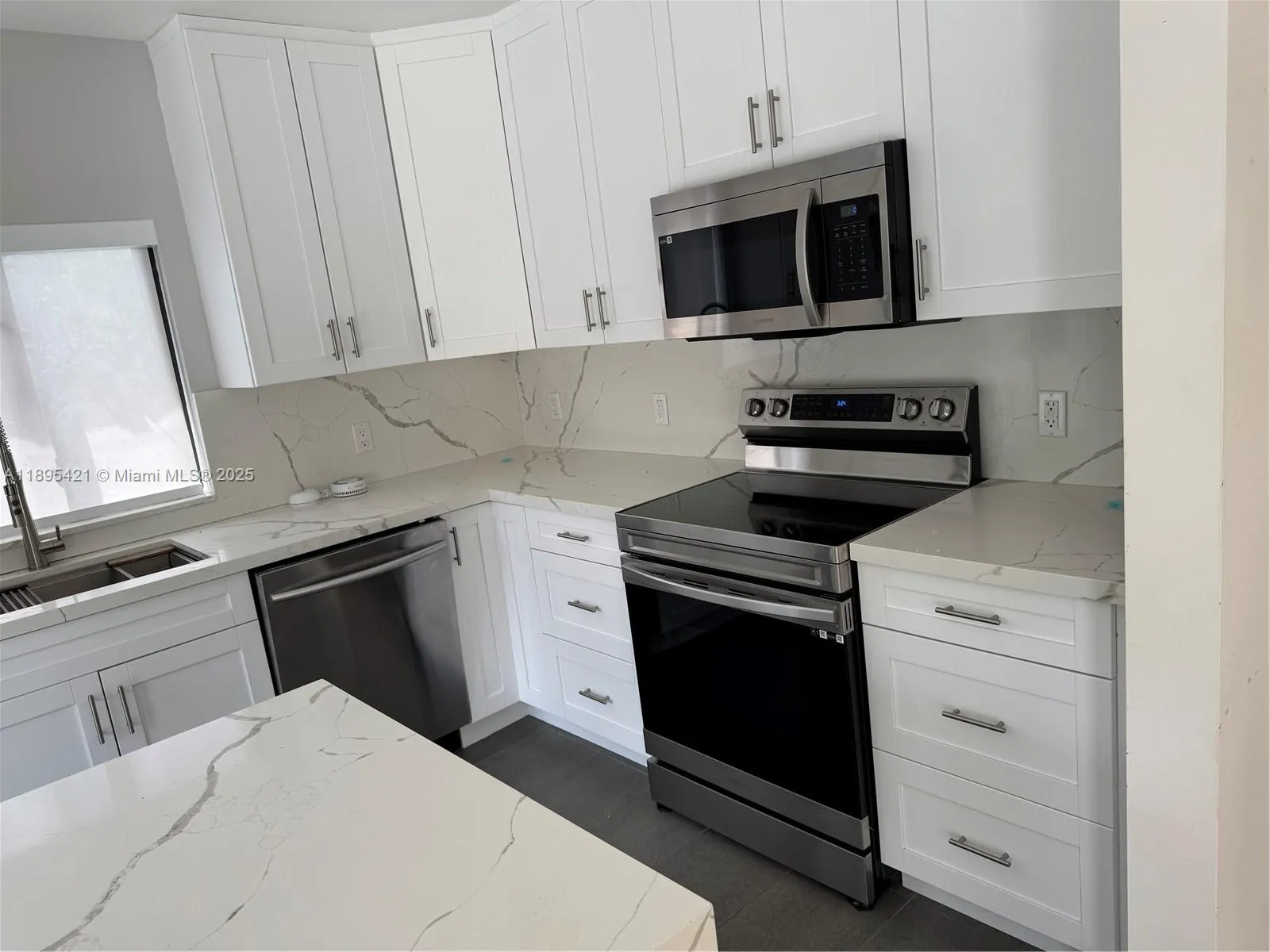 1132 NE 101st St