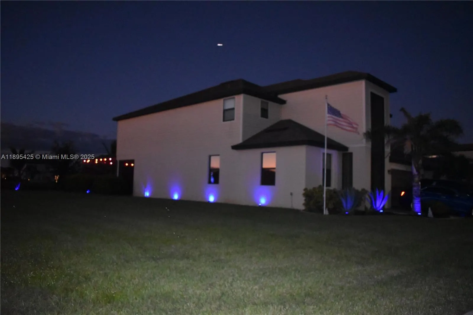 14555 MONROVIA LN