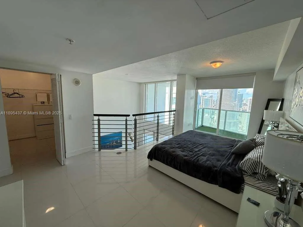 41 SE 5th St, #2307