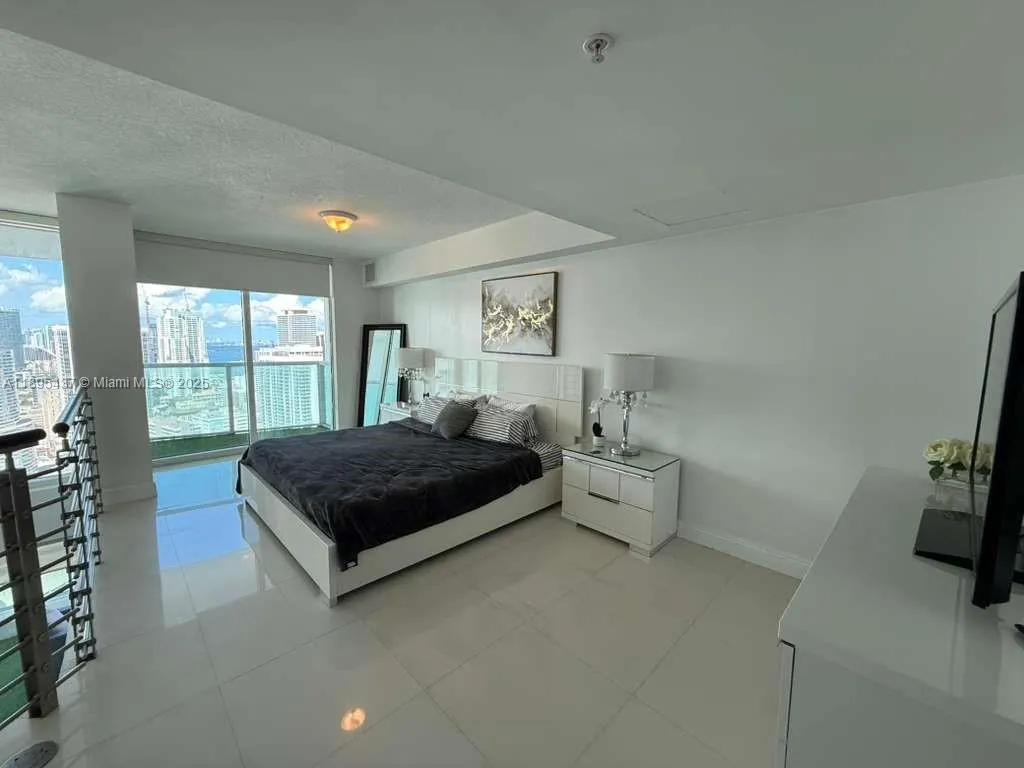 41 SE 5th St, #2307