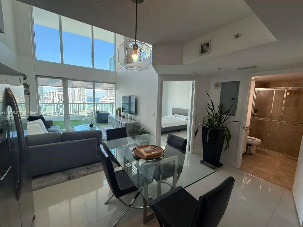 41 SE 5th St, #2307