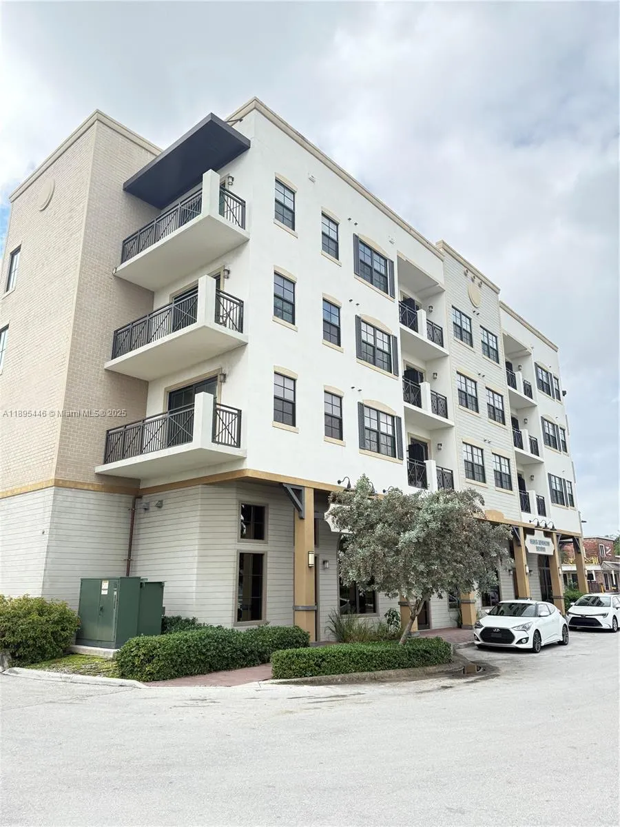4100 SW 64th Ave, #401