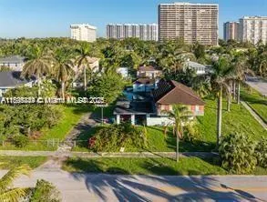 10900 N Bayshore Dr
