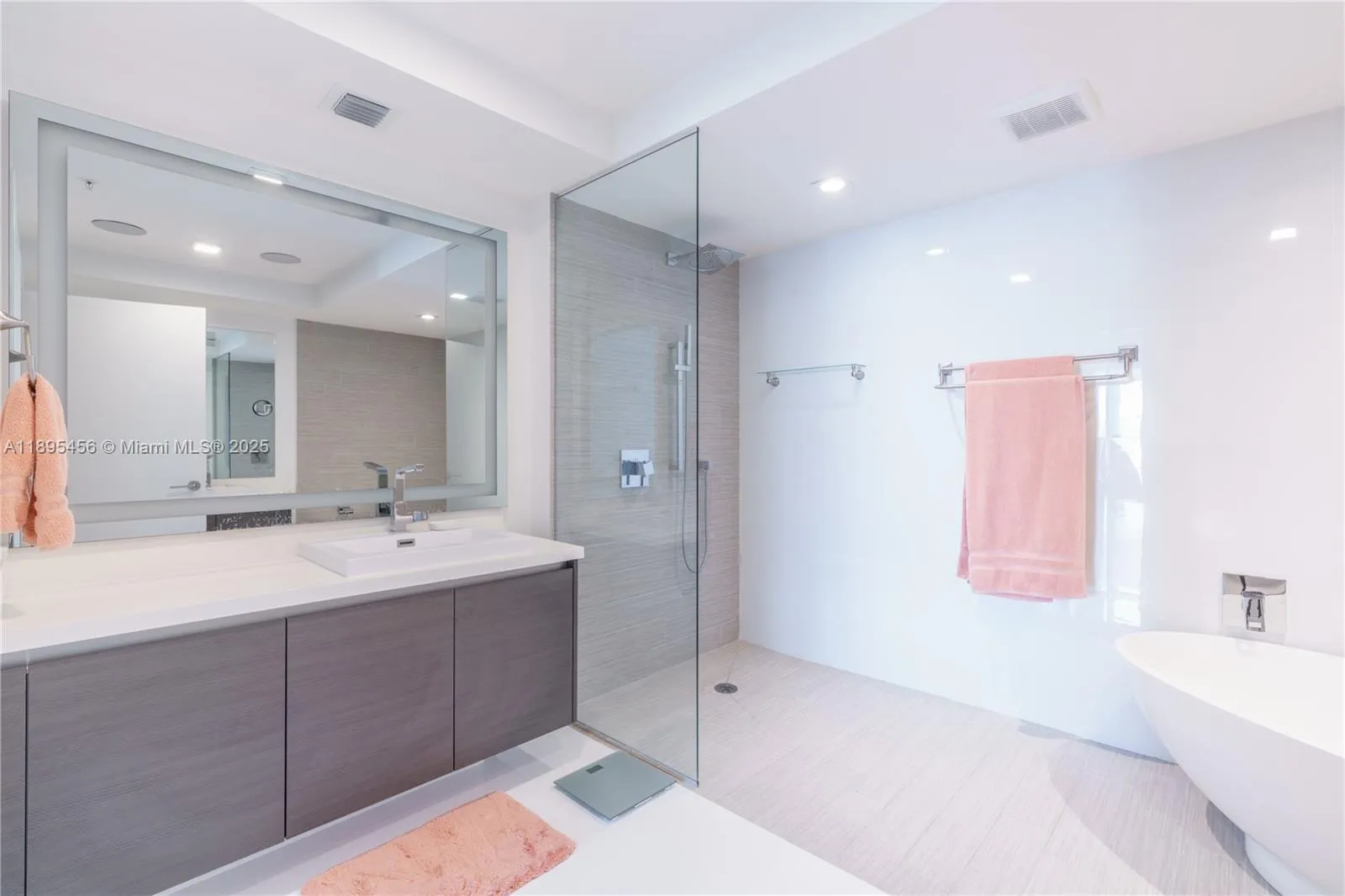 300 Sunny Isles Blvd, #4-1101