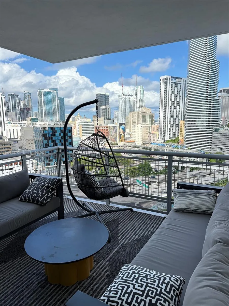 350 S Miami Ave, #1803