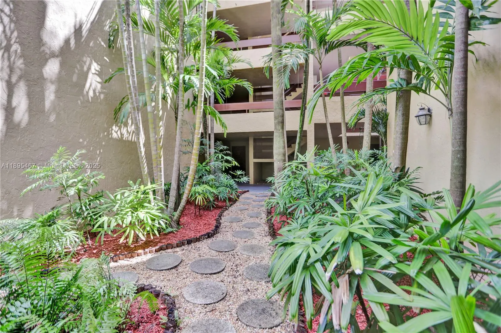 9285 SW 125th Ave, #U-101