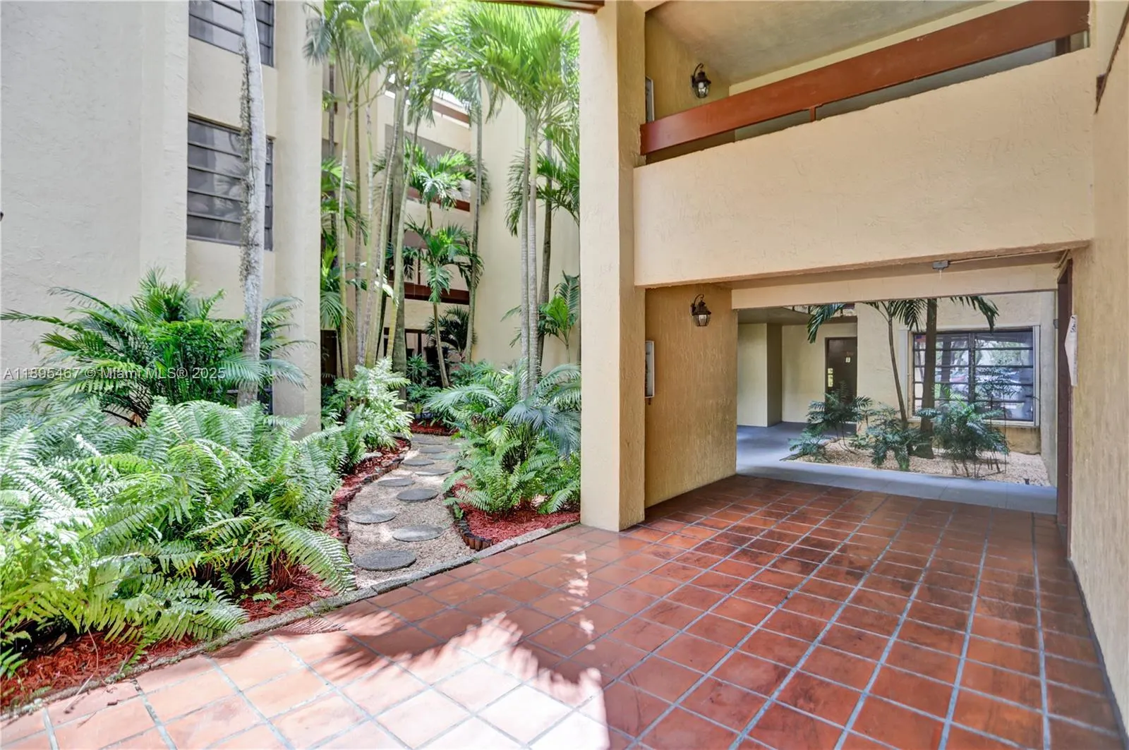 9285 SW 125th Ave, #U-101