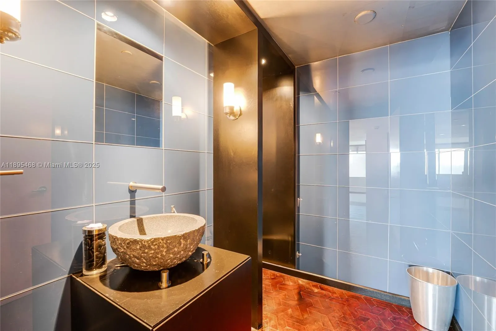 1455 Ocean Dr, #1408