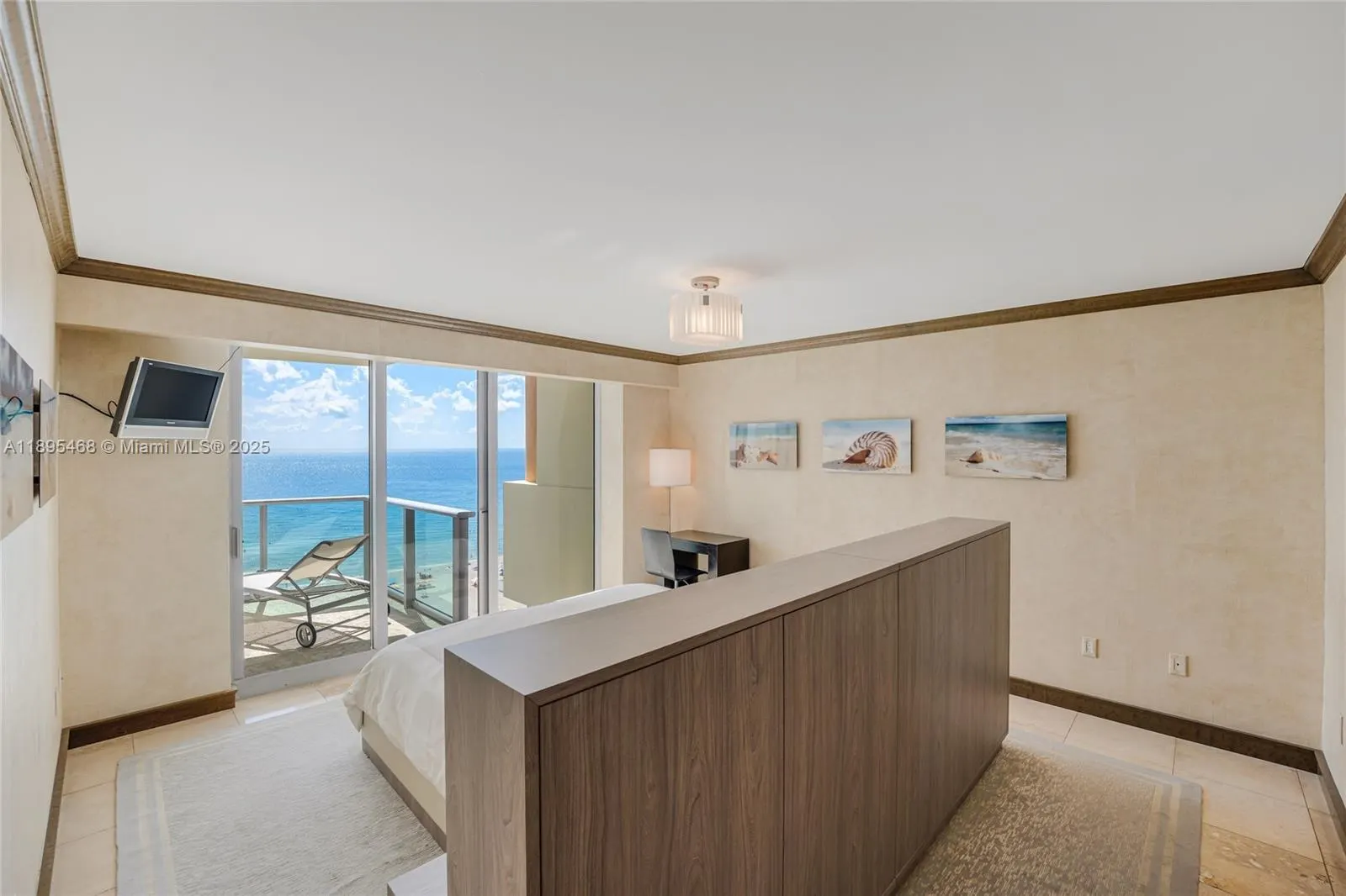 1455 Ocean Dr, #1408