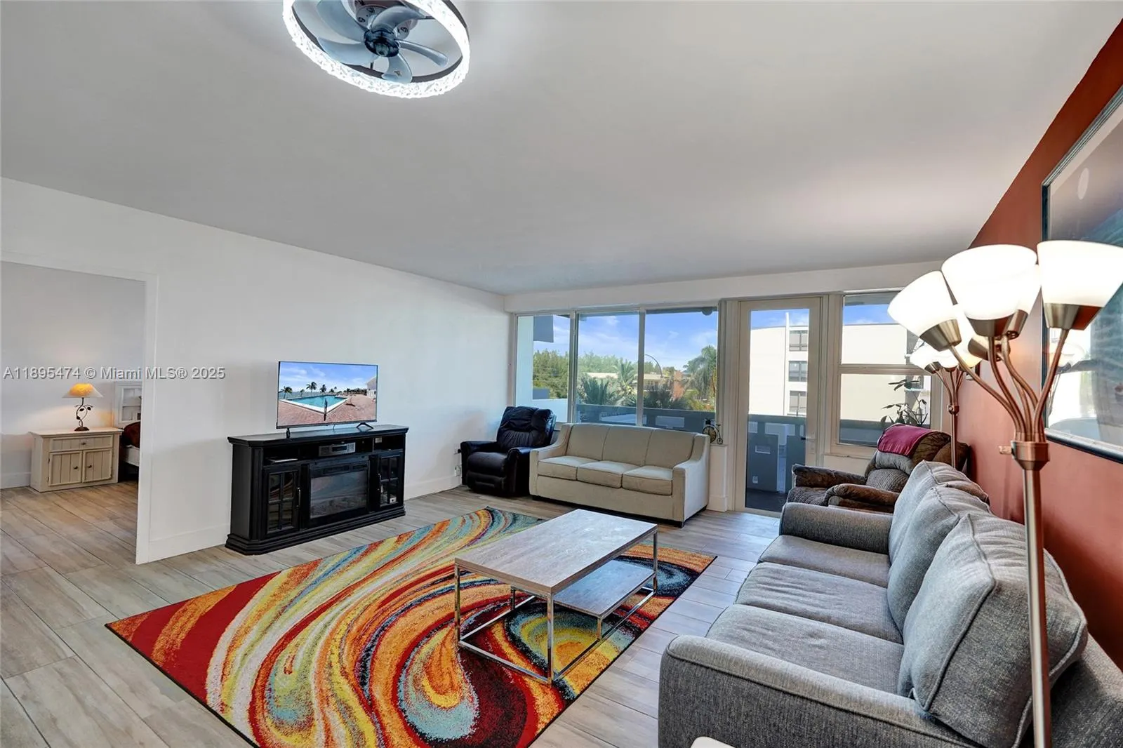 3111 N Ocean Dr, #302