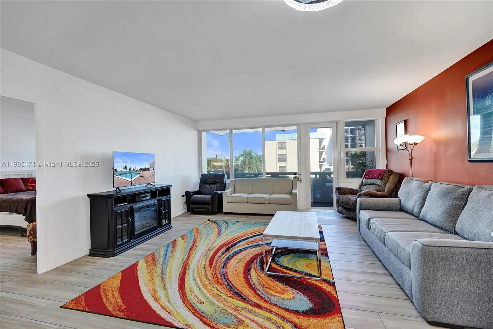 3111 N Ocean Dr, #302