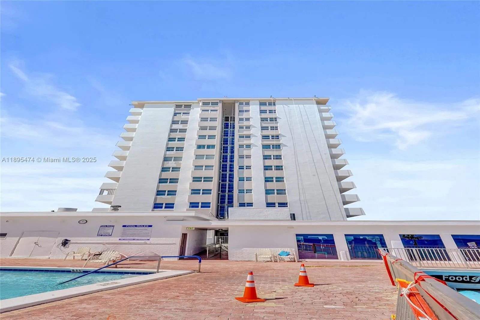 3111 N Ocean Dr, #302