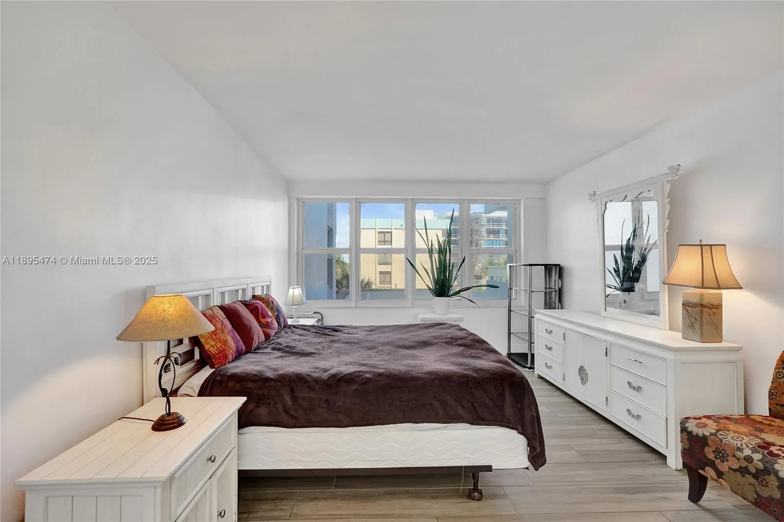 3111 N Ocean Dr, #302