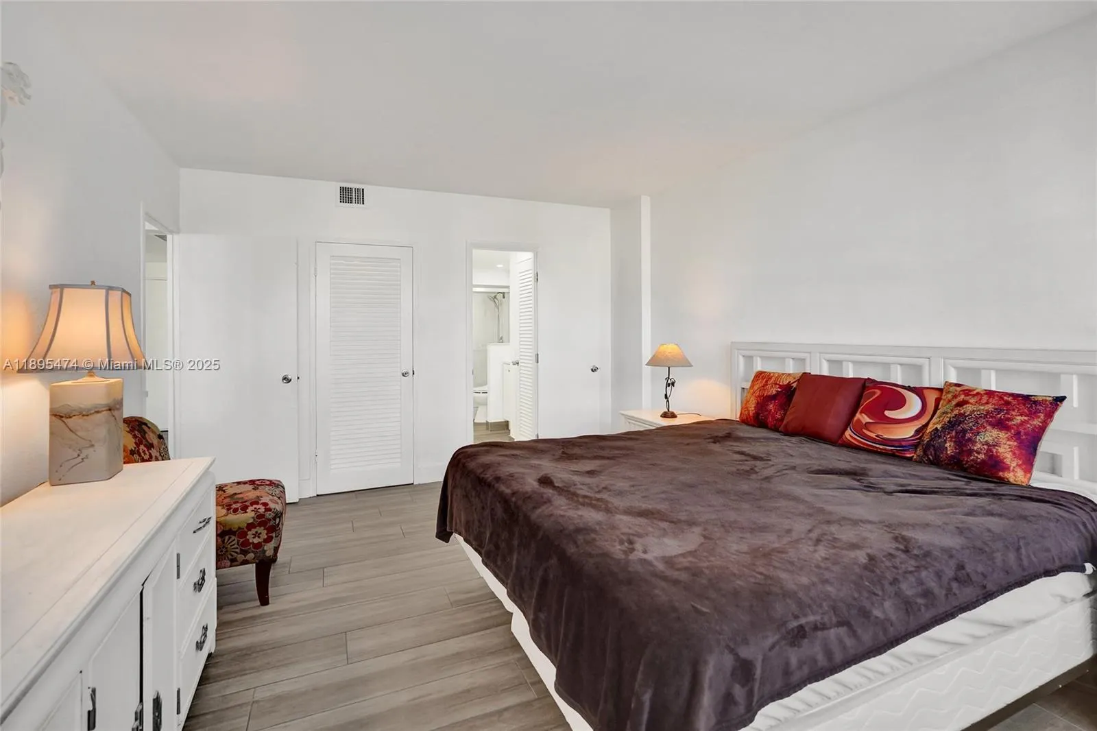 3111 N Ocean Dr, #302