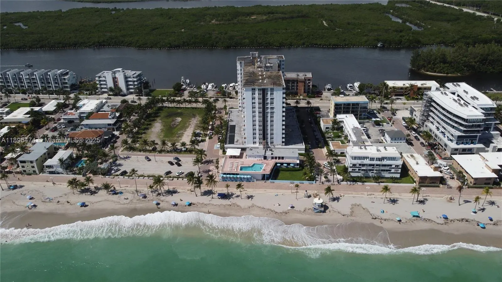3111 N Ocean Dr, #302