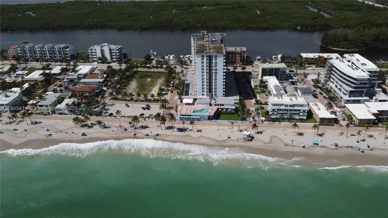 3111 N Ocean Dr, #302