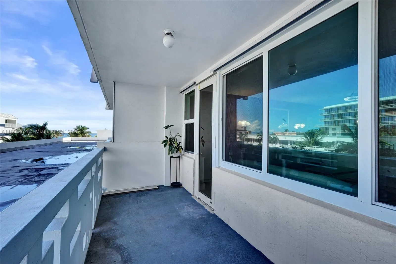 3111 N Ocean Dr, #302