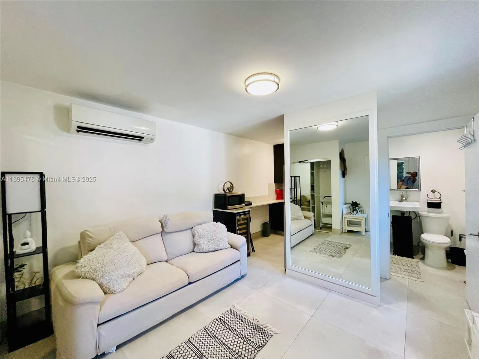 38 NW 52nd St, #1
