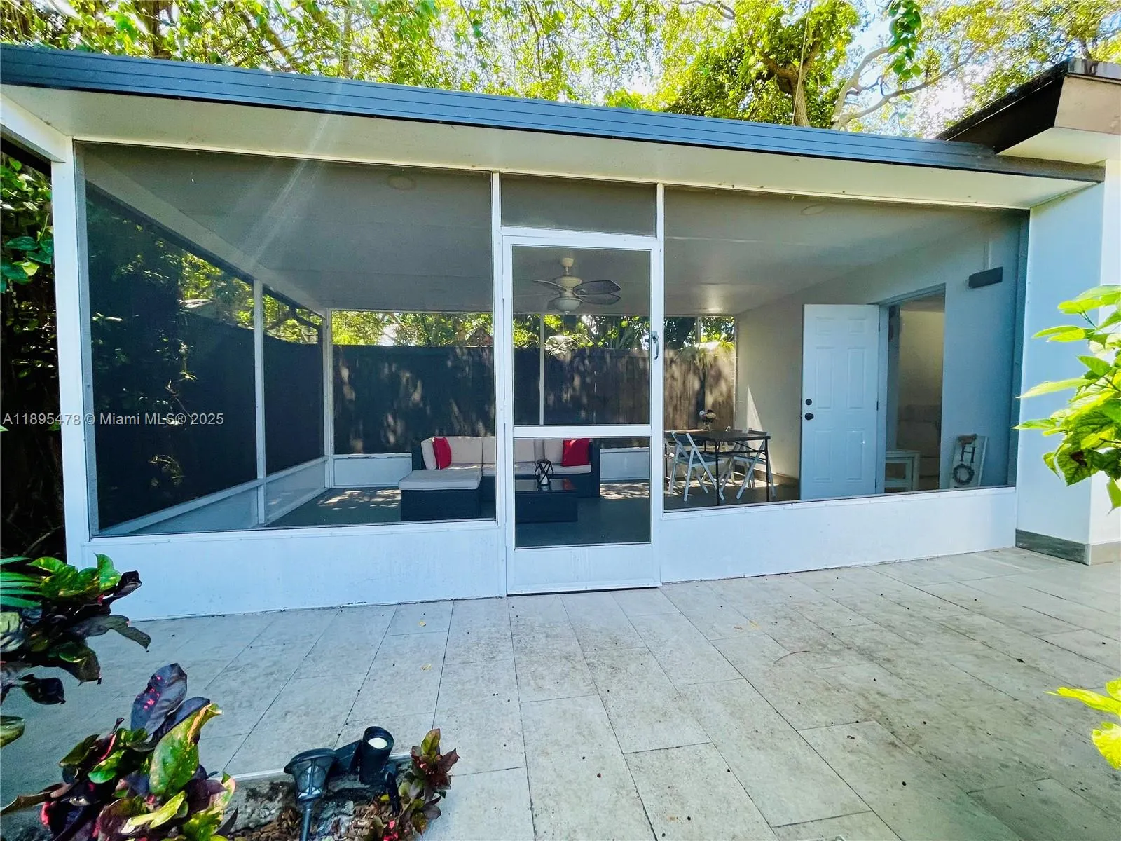 38 NW 52nd St, #1