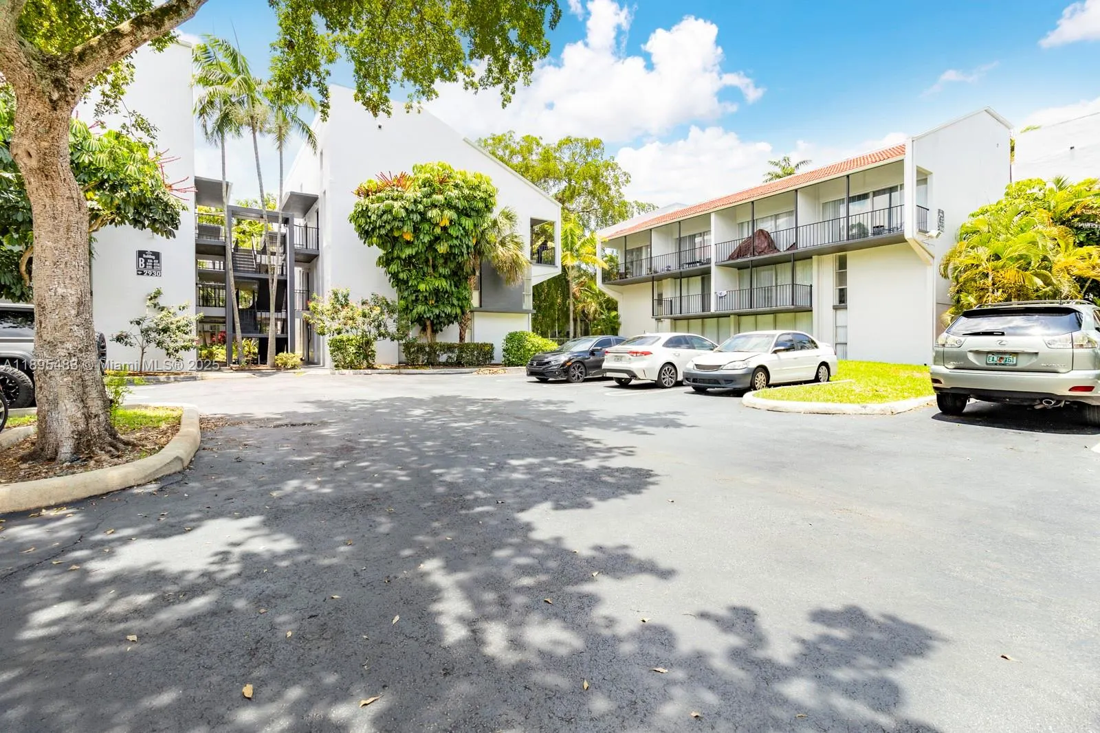 2930 Forest Hills Blvd, #B3R