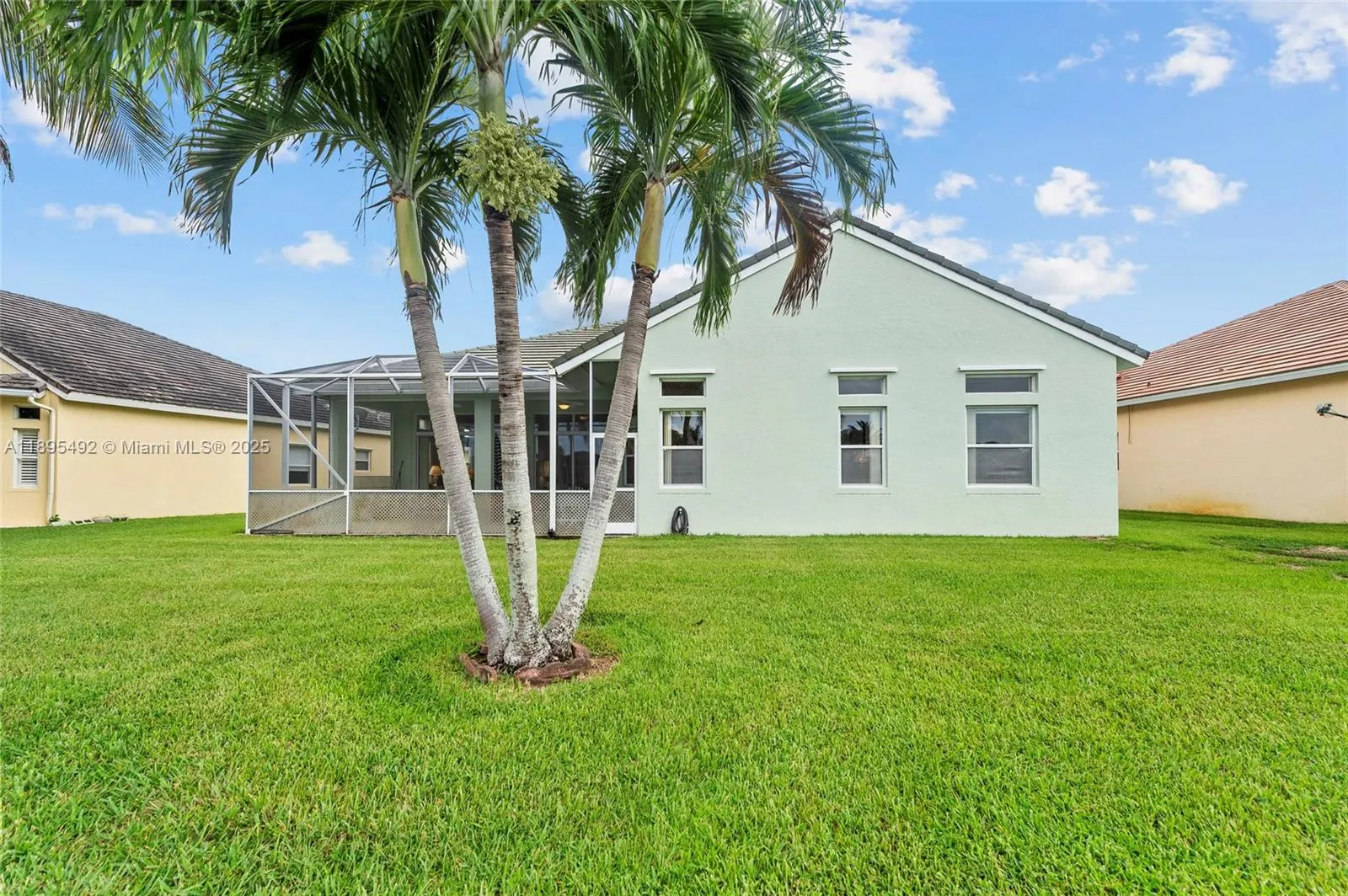 172 NW Magnolia Lakes Blvd