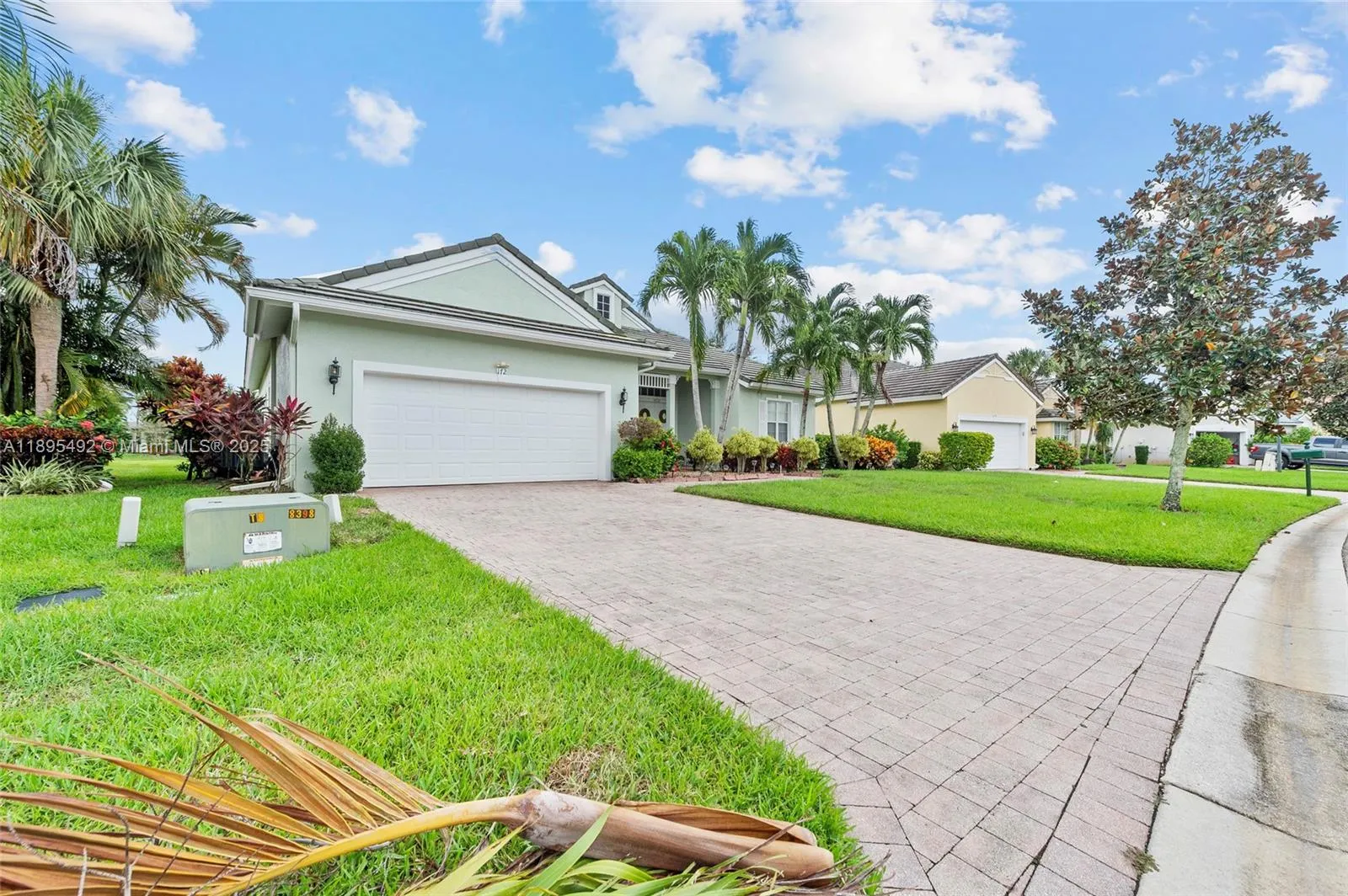 172 NW Magnolia Lakes Blvd