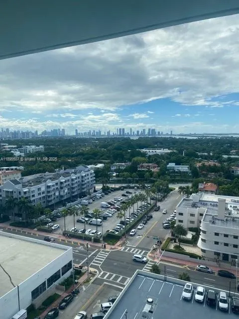 2899 Collins Ave, #1746