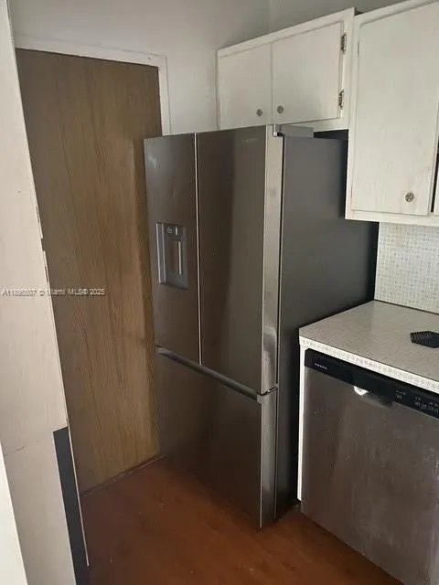 2899 Collins Ave, #1746