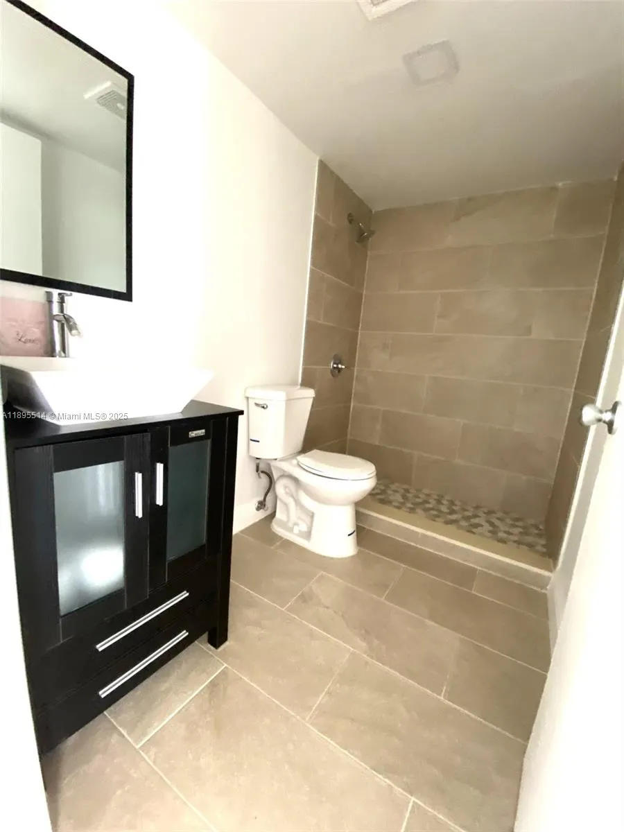 494 NW 165th St Rd, #C-601