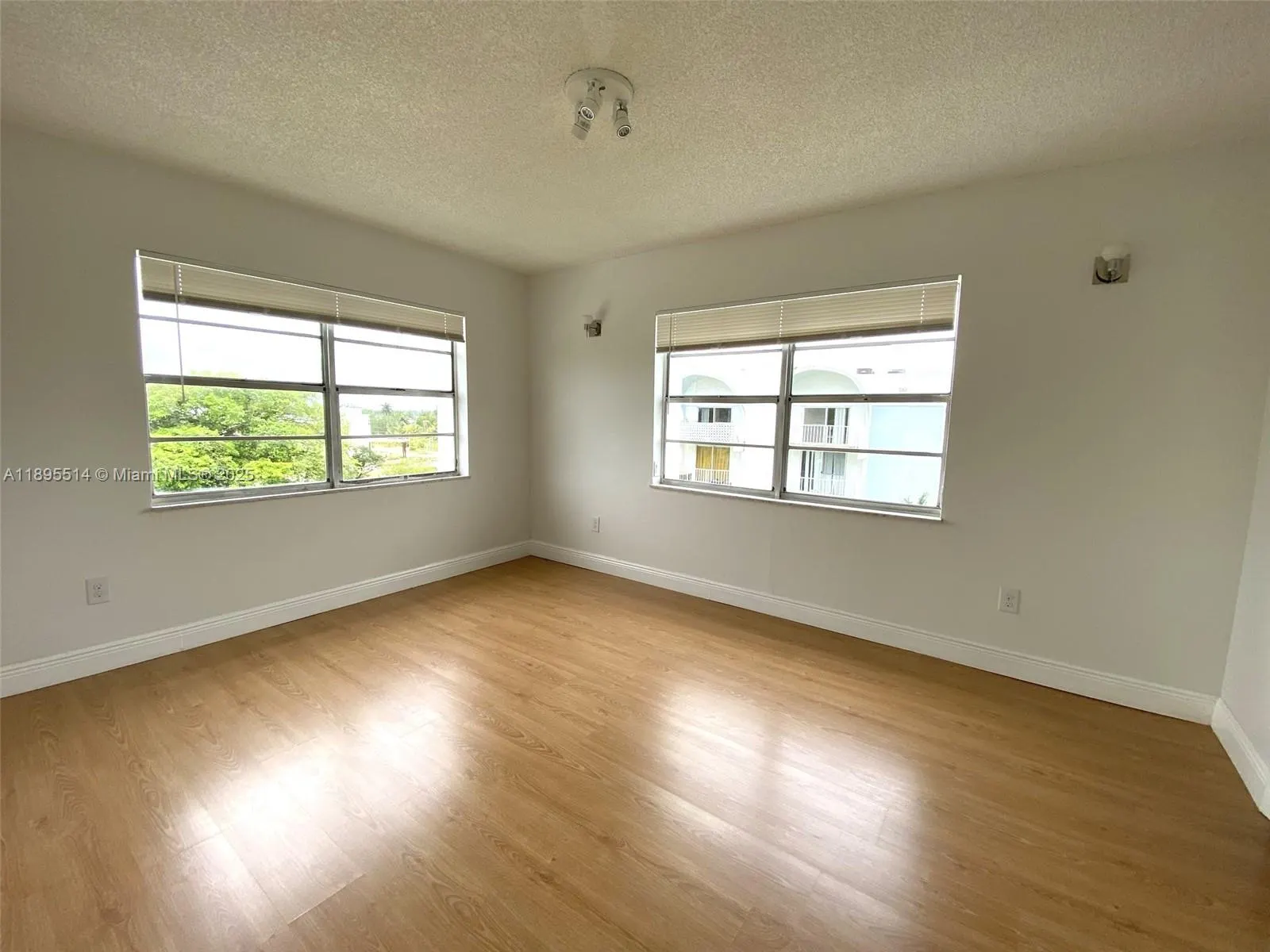 494 NW 165th St Rd, #C-601