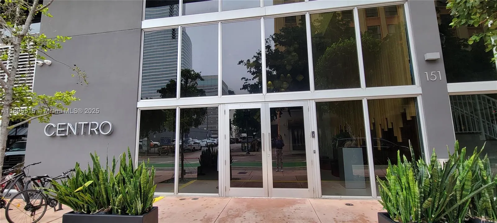 151 SE 1st St, #3003