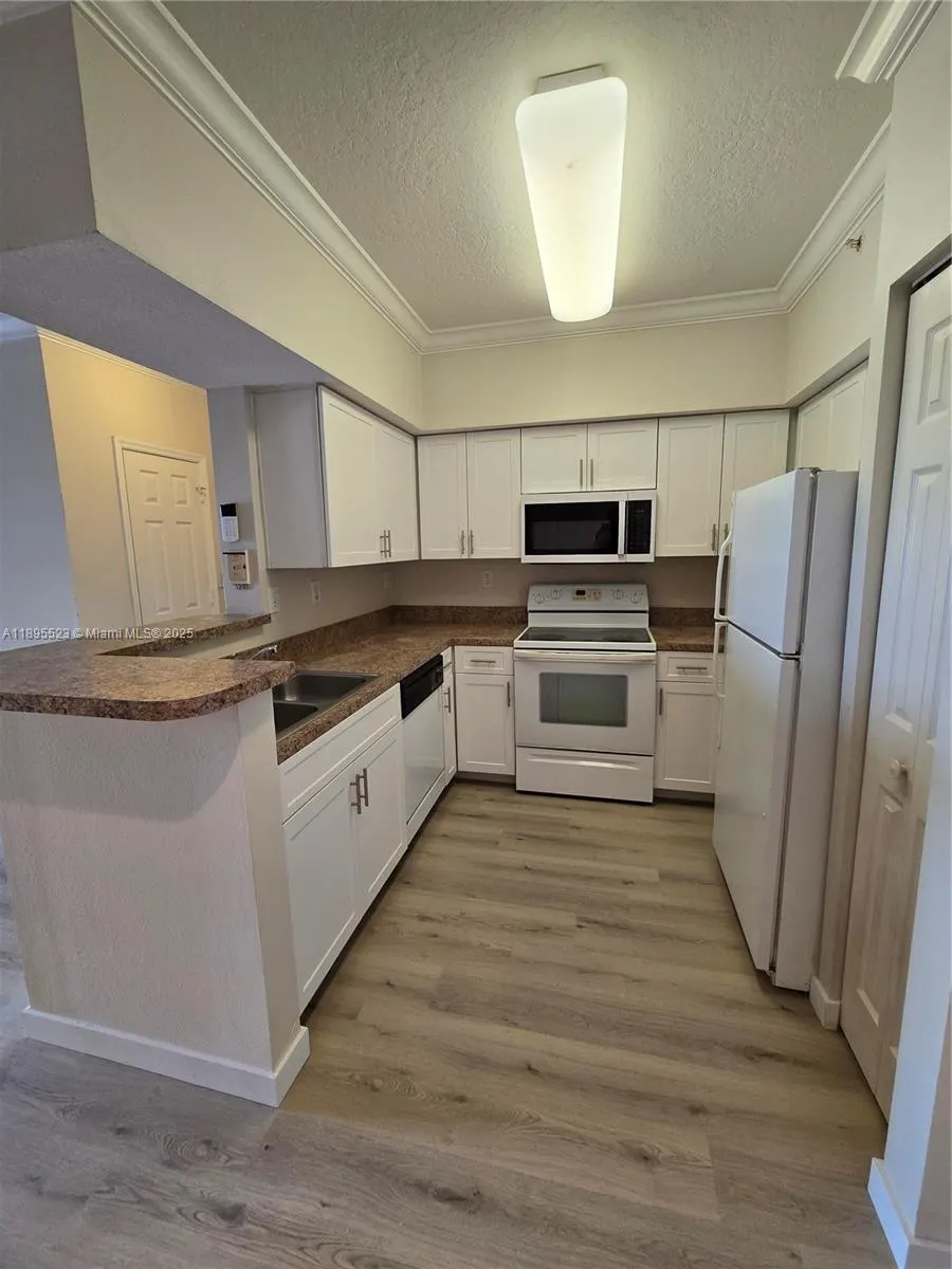 11630 SW 2nd St, #17306