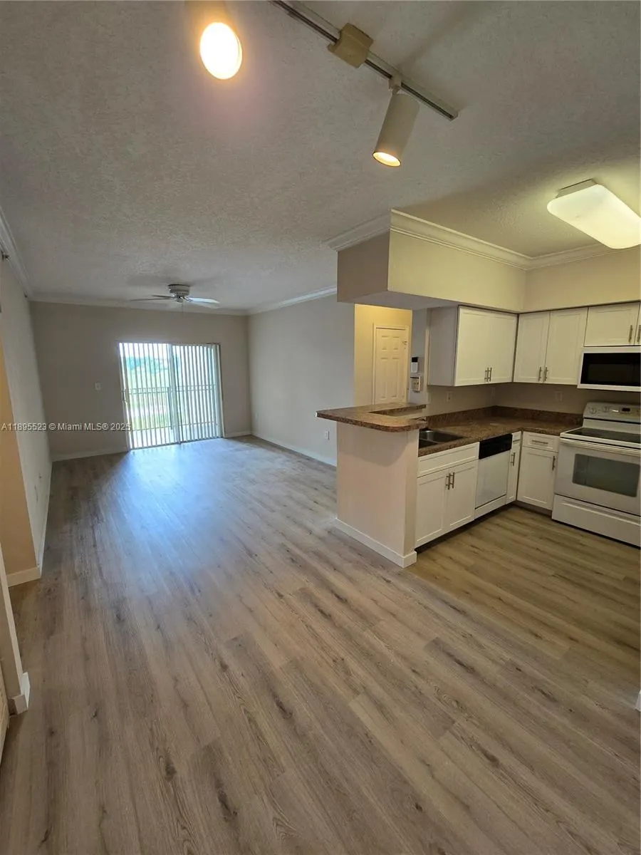 11630 SW 2nd St, #17306