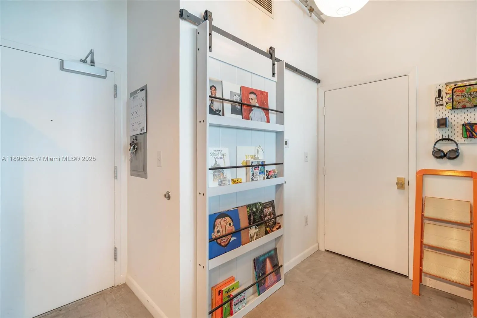 444 NE 30th St, #801