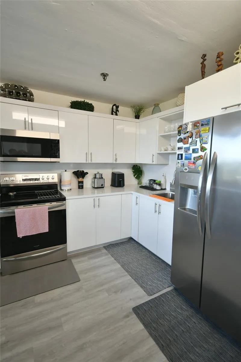 671 NE 195th St, #416-E